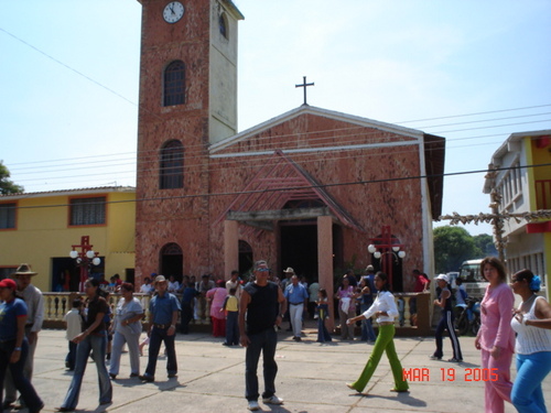 Iglesia de Elorza.jpg