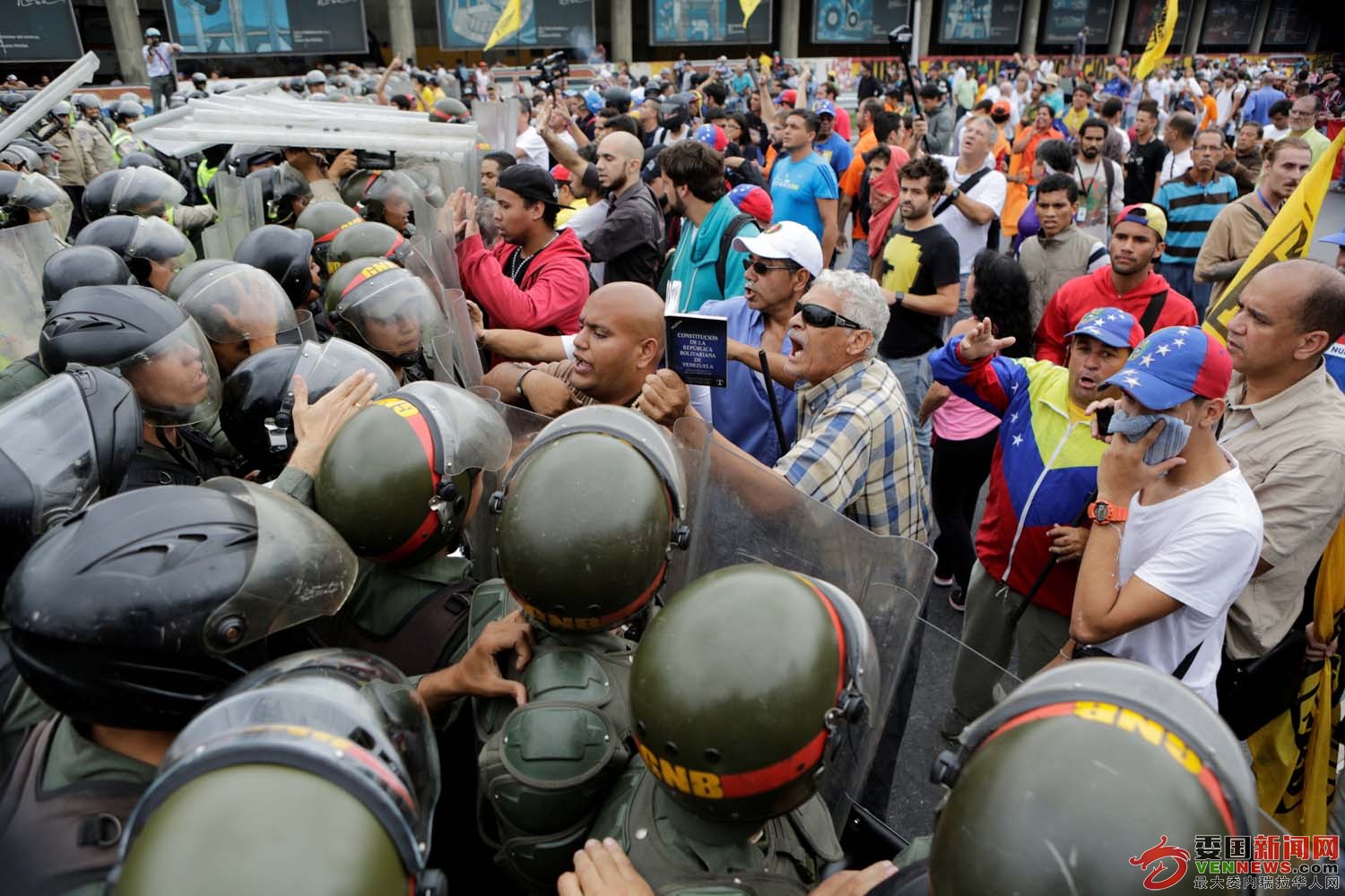 marcha-revocatorio-oposicion-cne-reuters-16.jpg