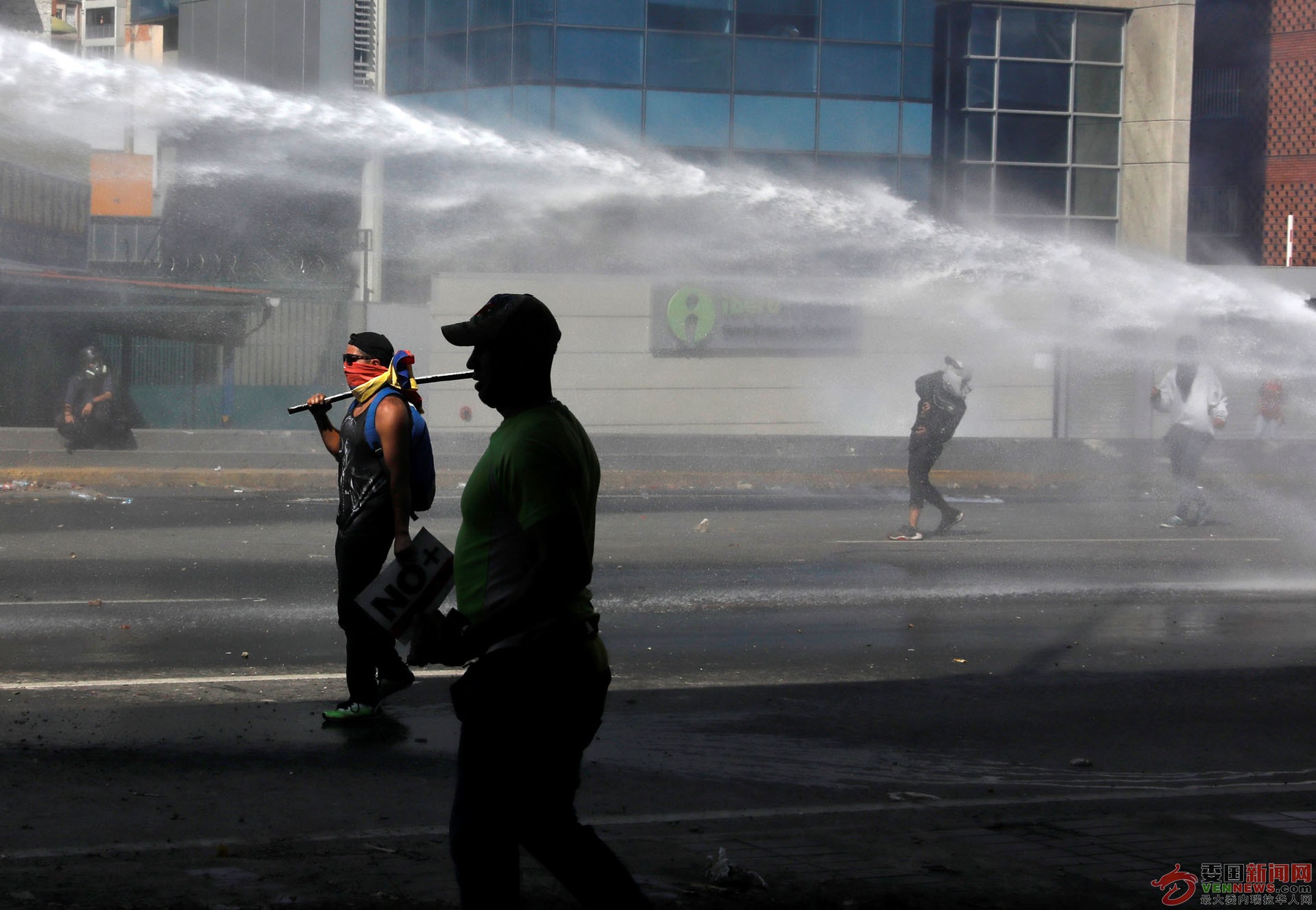 Protesta-Represion-Abril-6-9.jpg