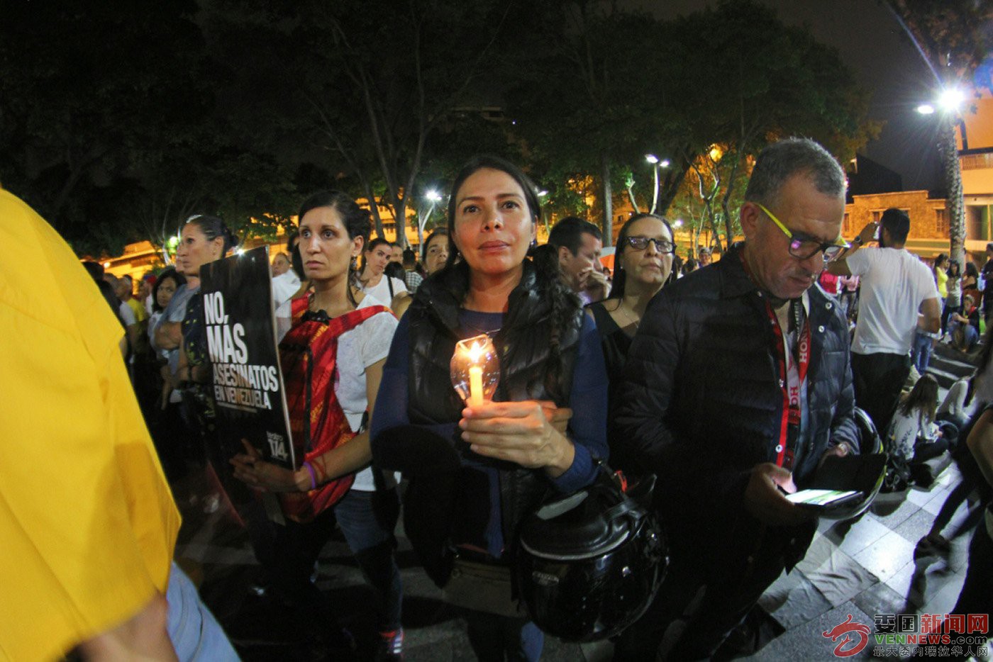 Vigilia_plaza_chacao_lapatilla36.jpg