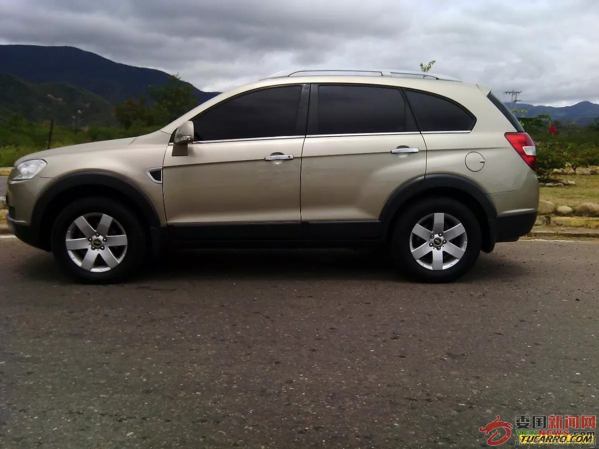 chevrolet-captiva-ltz-awd-automatico-D_NQ_NP_847206-MLV26093579439_092017-F.webp.jpg